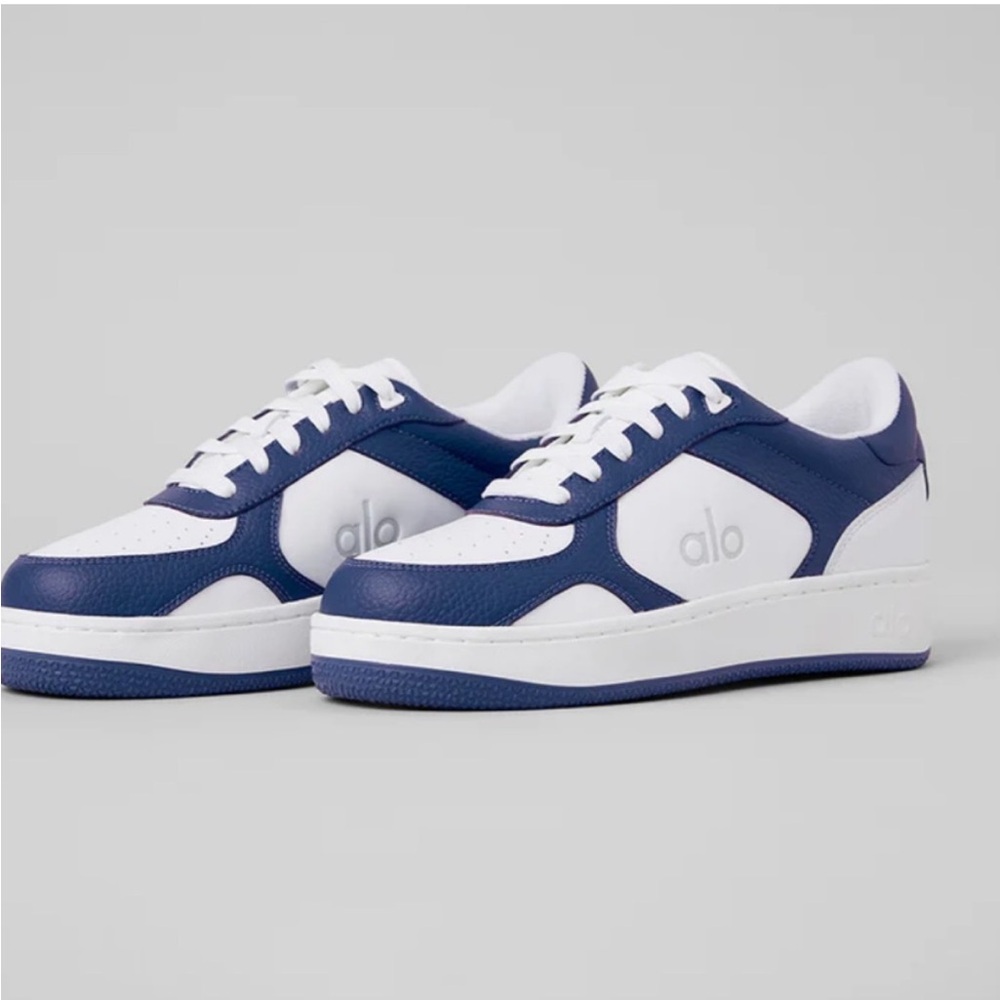 LIMITED COLOR Alo recovery mode sneaker navy/white